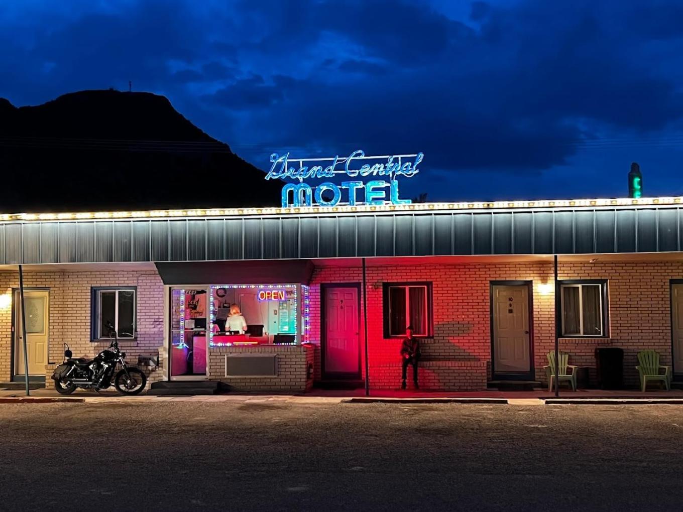 Grand Central Motel Ely Exteriör bild